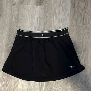 ALO Yoga Black Match Point Tennis Skirt - M
